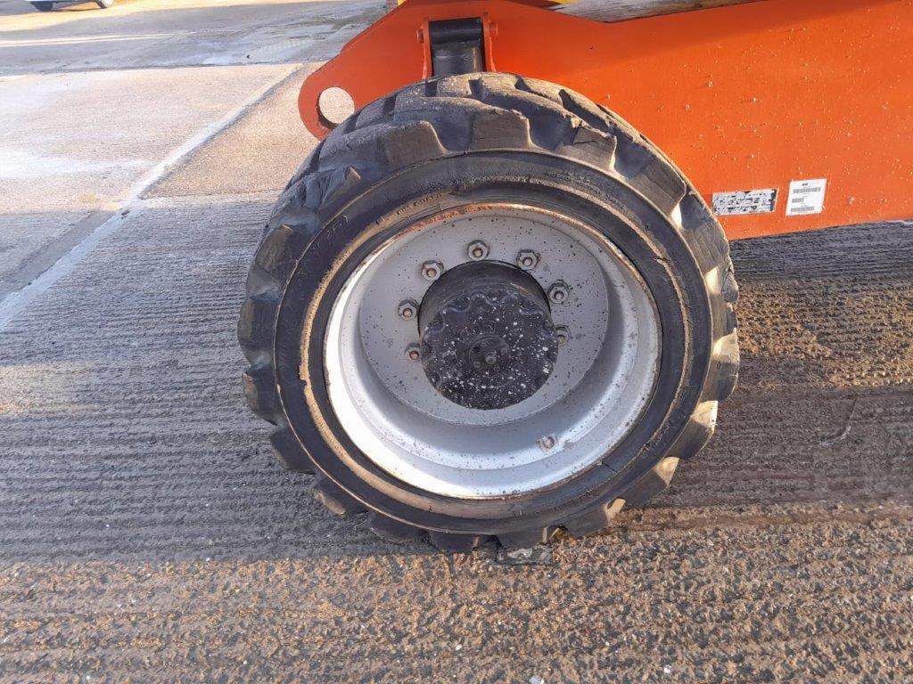 Sold - Telescopic Boom Lift - View 2